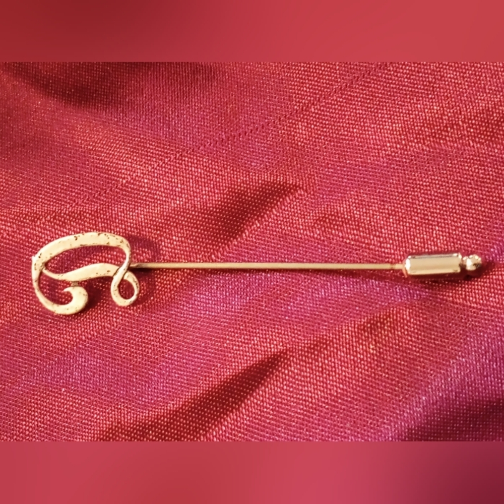 Vintage Initial "D" Gold Tone Stick Pin